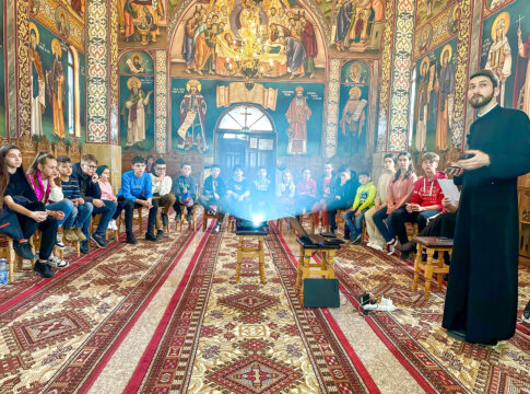 Parohia Chirițeni: Biserica, loc al vindecării în comuniune