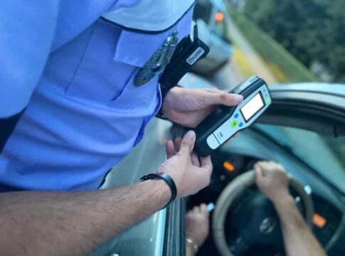 Şofer din Piatra-Neamţ, prins drogat la volan de două ori în câteva ore