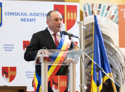 Ei sunt noii consilieri judeţeni care au depus jurământul odată cu preşedintele CJ Neamţ Daniel Vasilică Harpa