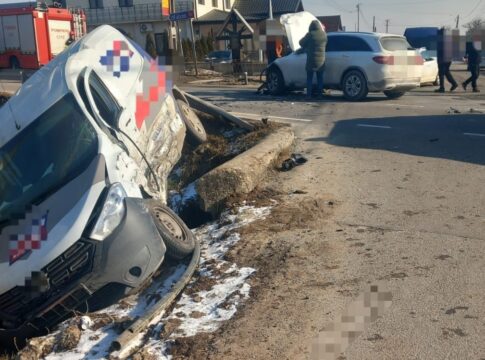 Doi răniţi în urma unui accident rutier la Răuceşti